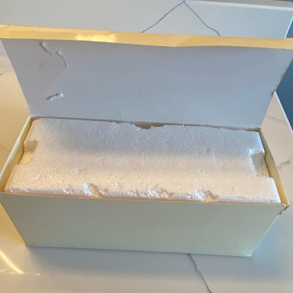 Lenox Mothers Day Vase Original Box Gold Rim Heart Charm Pink Bow Flowers 6.5” - Picture 9 of 10